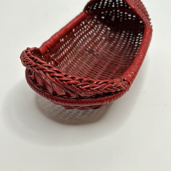 Red Wicker Duck Basket | Planter Decor Boho Key Holder 70’s Household Item DUCK - Picture 4 of 6